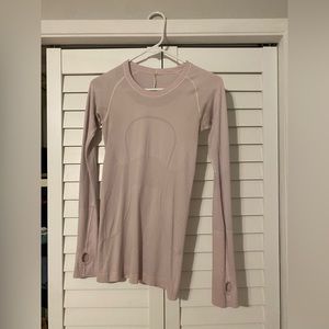 light pink lululemon swiftly tech long sleeve